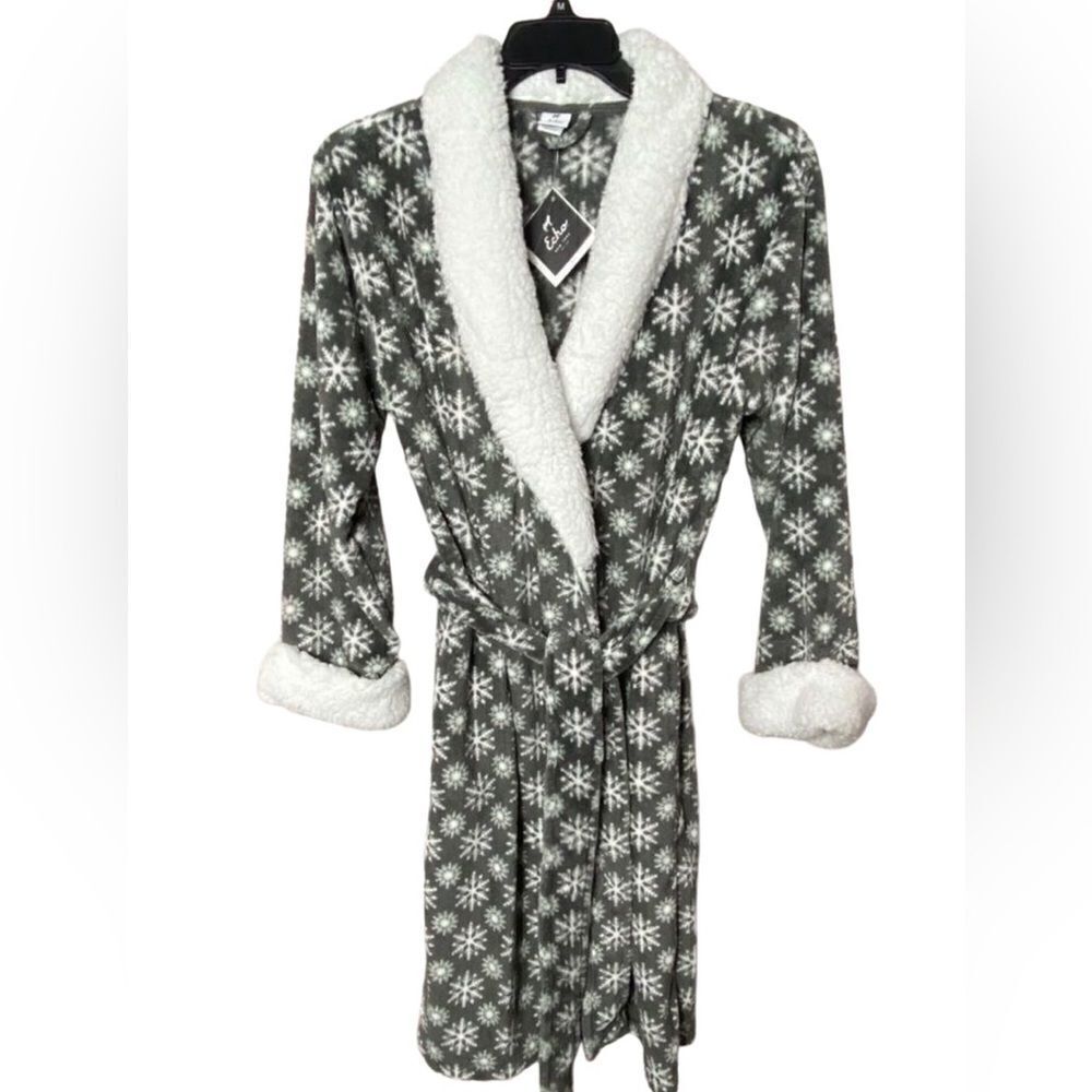 ECHO New York Women's Large Charcoal Snowfkale Plush Soft Robe
